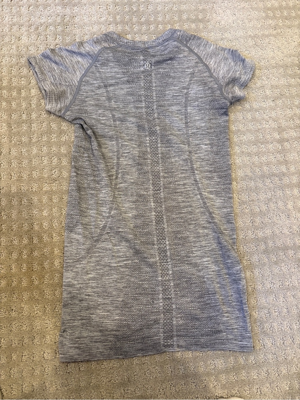 lululemon athletica Girls' Short Sleeve Heather Gray Performance Tee